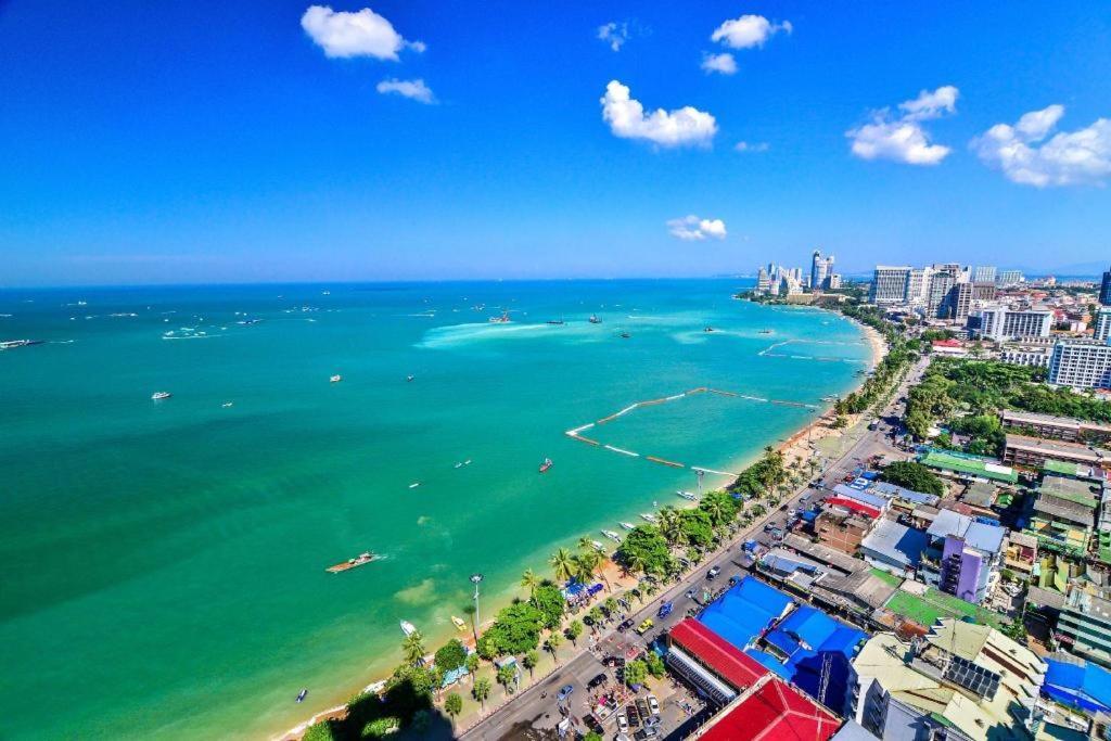 Oyo 75327 Diyana Residence Pattaya Eksteriør bilde